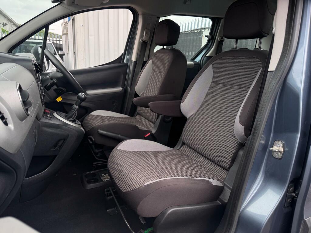 Peugeot Partner Tepee 1.6 Hdi 8V Tepee Outdoor 2011 Grey #20