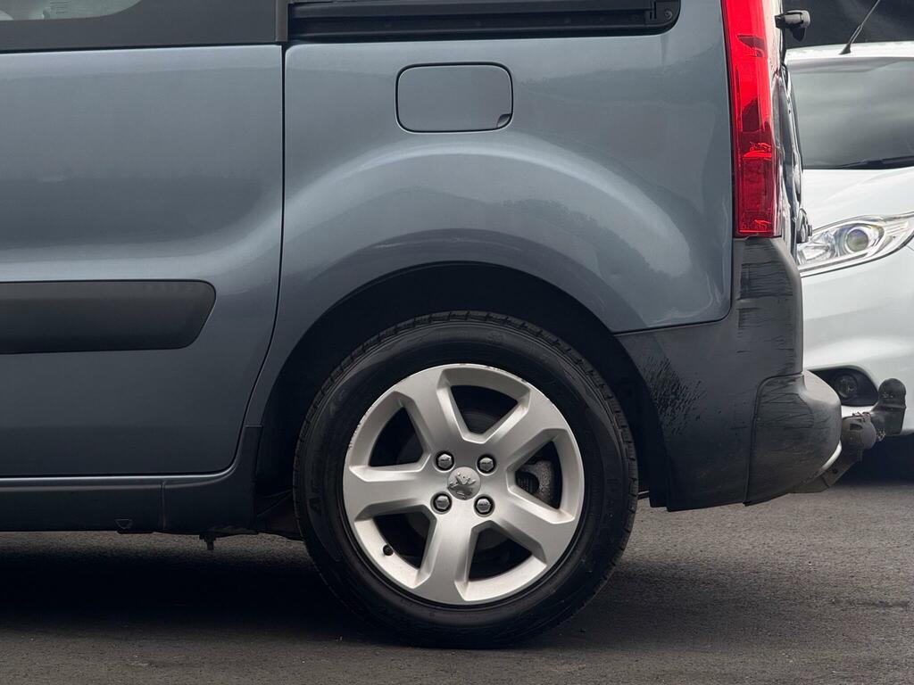 Peugeot Partner Tepee 1.6 Hdi 8V Tepee Outdoor 2011 Grey #13