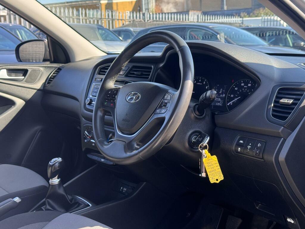 Hyundai I20 1.2 Se 84 Ps Blue #3