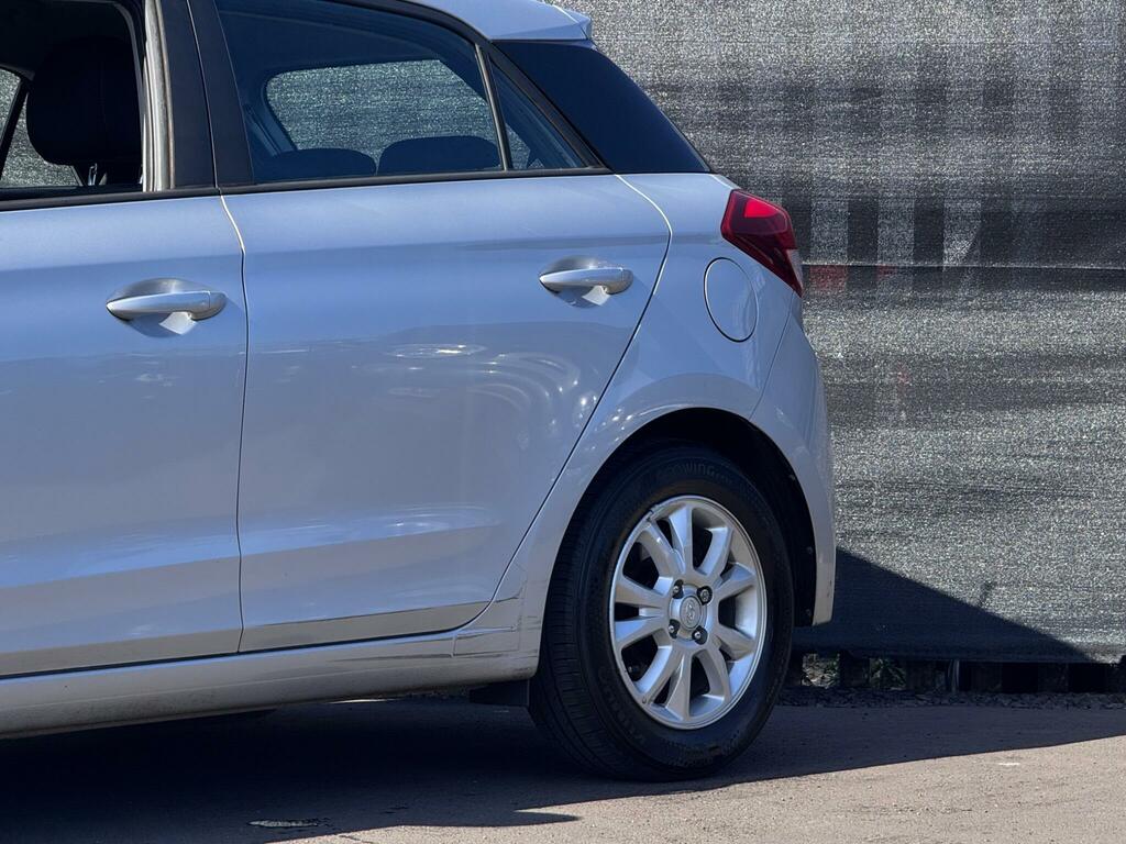 Hyundai I20 1.2 Se 84 Ps Blue #16
