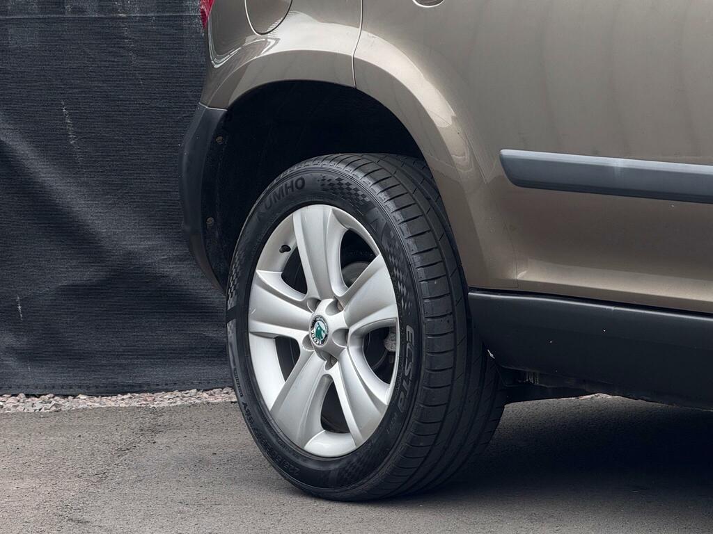 Skoda Yeti 2.0 Tdi Se Plus Euro 5 Blue #24