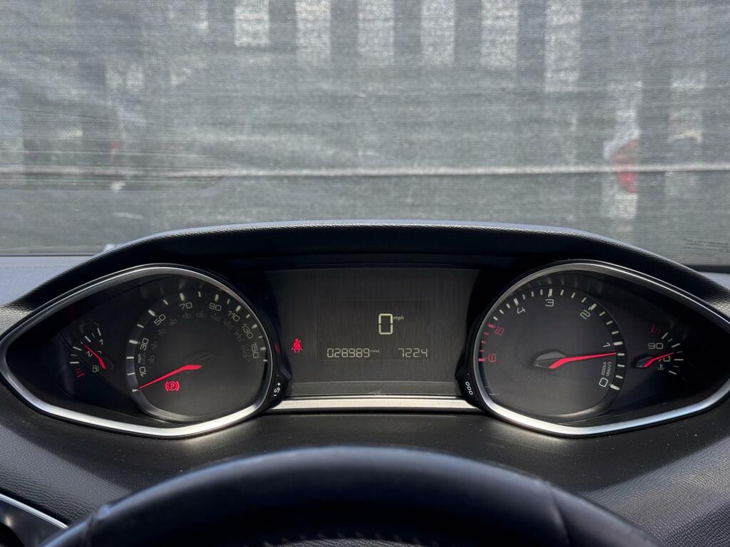Peugeot 308 SW 1.5L Tech Edition Blue #23