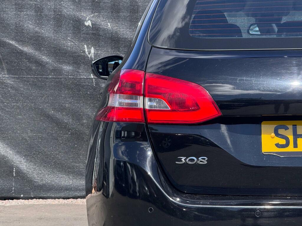 Peugeot 308 SW 1.5L Tech Edition Blue #31