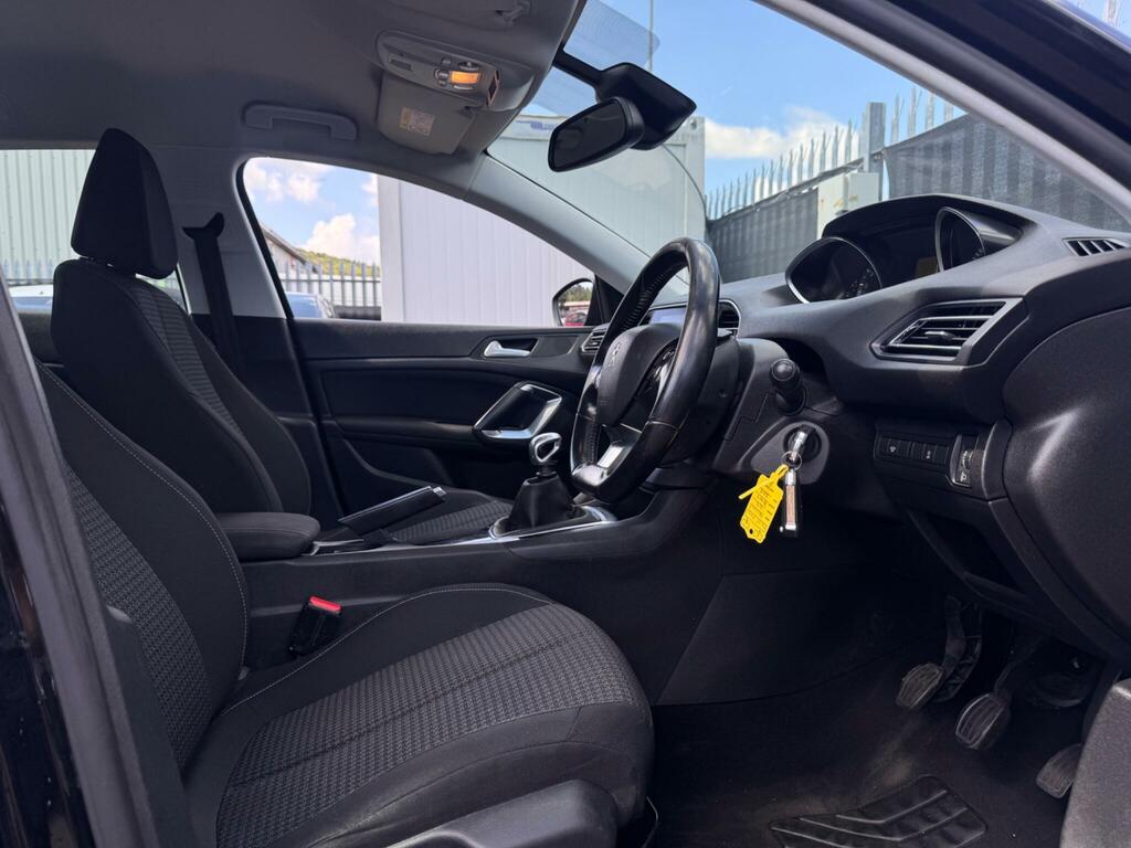 Peugeot 308 SW 1.5L Tech Edition Blue #8