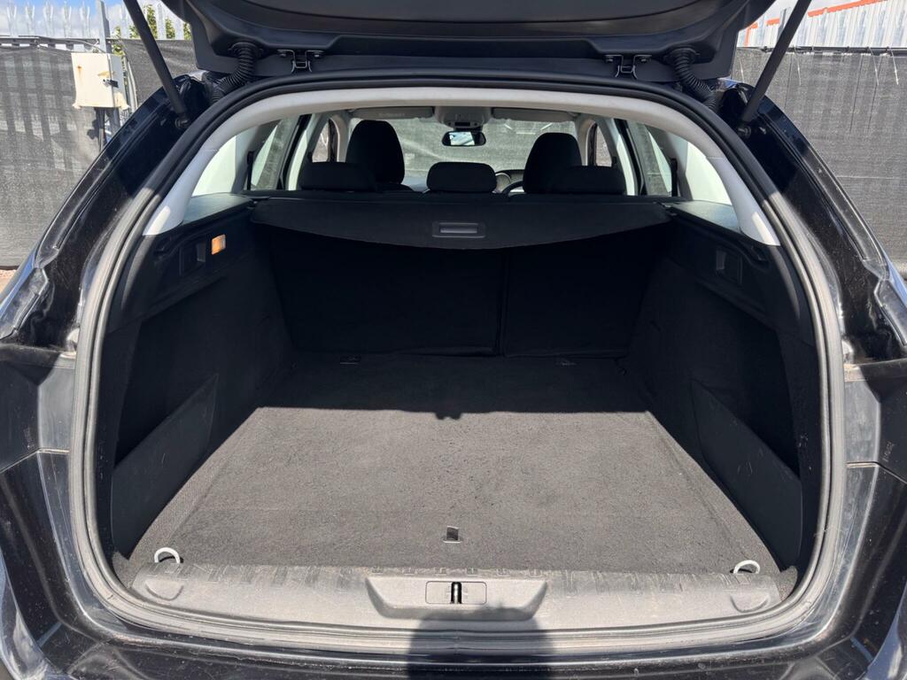 Peugeot 308 SW 1.5L Tech Edition Blue #10