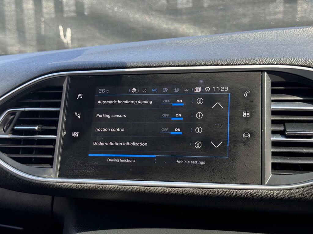 Peugeot 308 308 Allure Digital Sw Puretech Ss Black #30