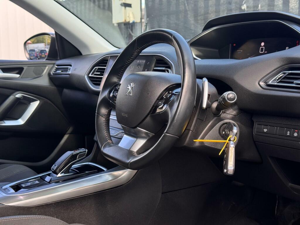 Peugeot 308 1.5 Bluehdi Allure Eat Euro 6 Ss Grey #3