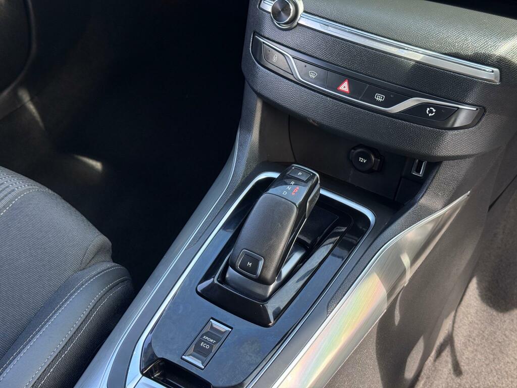 Peugeot 308 308 Allure Digital Sw Puretech Ss Black #26
