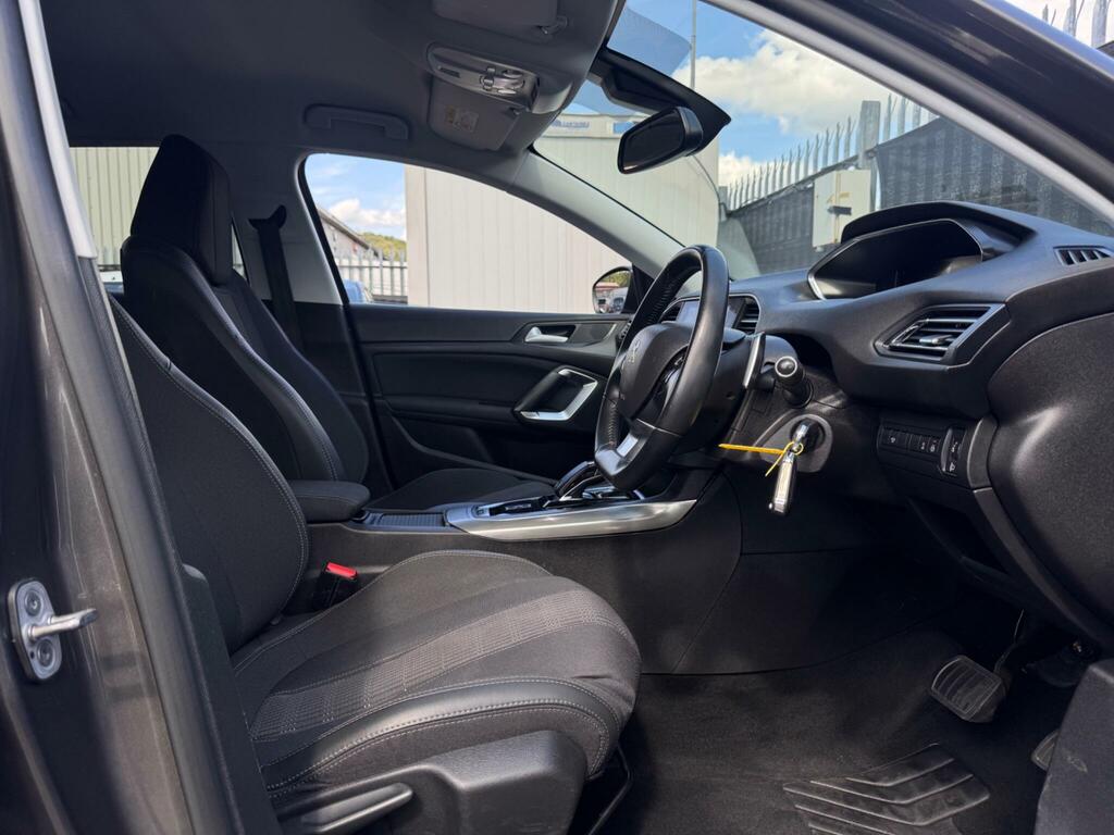 Peugeot 308 308 Allure Digital Sw Puretech Ss Black #17