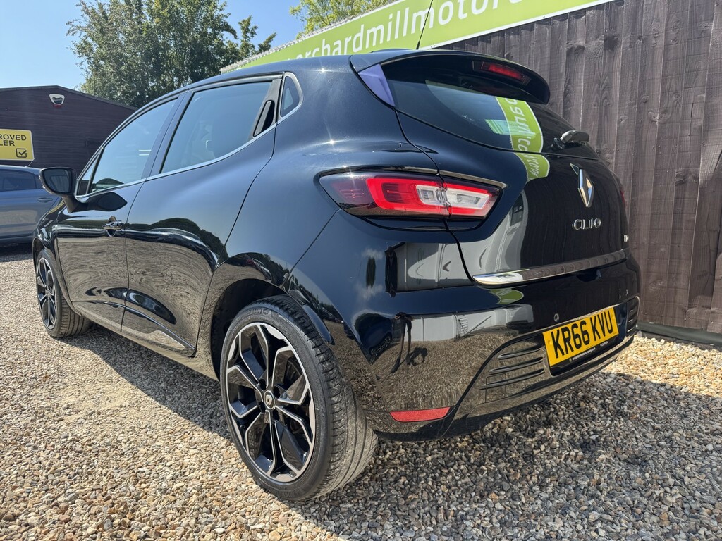Renault Clio Hatchback 0.9 Dynamique S Nav Tce 90 2016 Black #4
