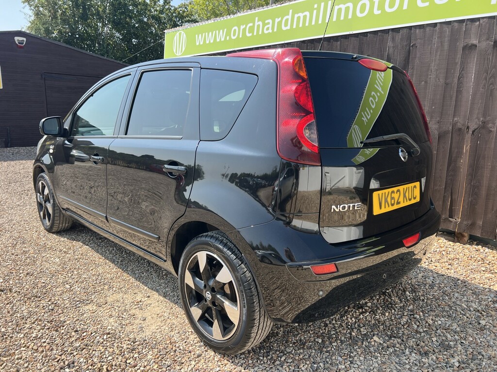 Nissan Note Hatchback 1.4 16V N-tec 2012 Black #4