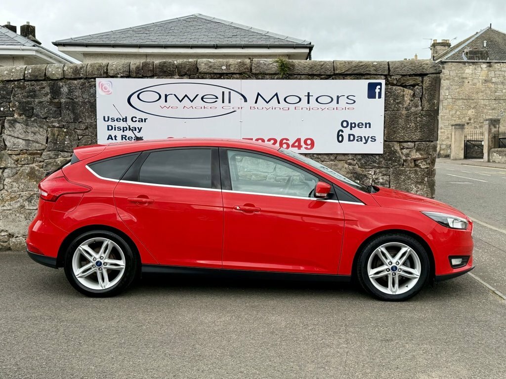 Ford Focus 1.5L Zetec Red #3