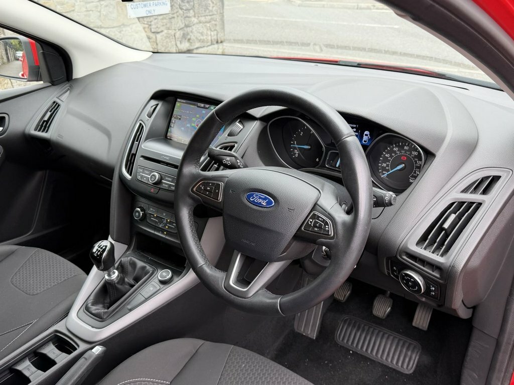 Ford Focus 1.5L Zetec Red #6