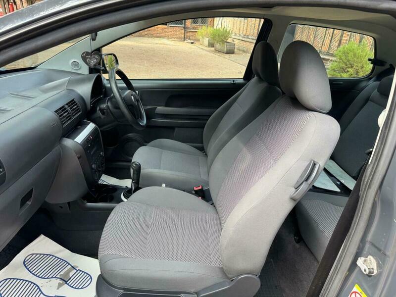 Volkswagen Fox 1.2 6V Urban Fox Hatchback Euro Silver #20