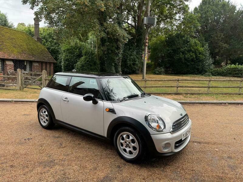 Mini Hatch 1.6 Cooper Euro 5 YJ63HZB Silver #2