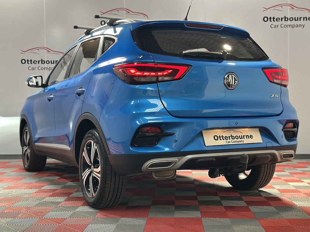 MG ZS 44.5Kwh Exclusive Suv 143 Ps White #25