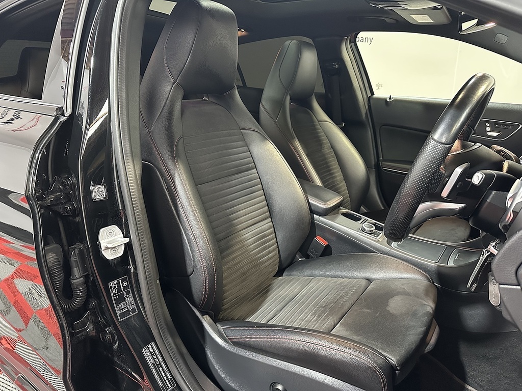 Mercedes-Benz GLA Class Gla250 Amg Line Black #6