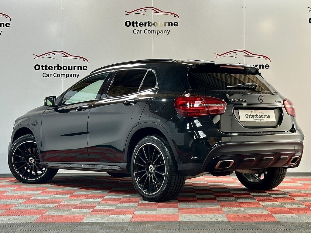 Mercedes-Benz GLA Class Gla250 Amg Line Black #3