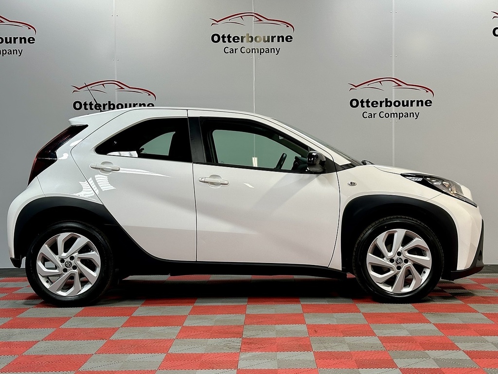 Toyota Aygo X Vvt-i Pure White #5