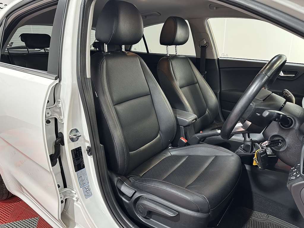 Kia RIO T-gdi Mhev 3 White #6