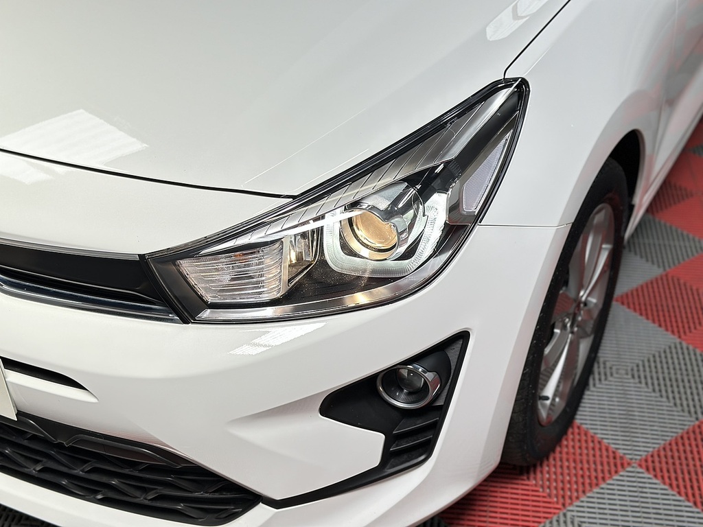 Kia RIO 1.0 T Gdi 48V 118 Gt-line S 2023 White #40