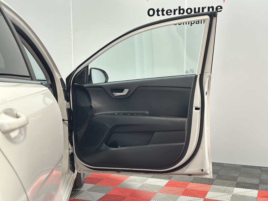 Kia RIO 1.0 T Gdi 48V 118 Gt-line S 2023 White #50