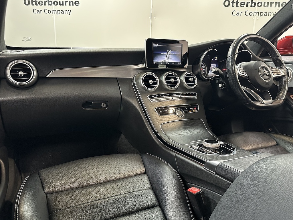 Mercedes-Benz C Class C300 Amg Line Red #2