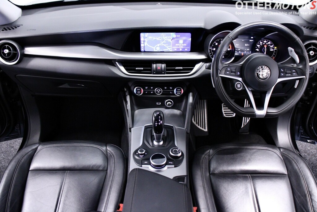 Alfa Romeo Stelvio Suv 2.2 Stelvio 2.2 Turbo 210Hp Awd Special WX68KYO Black #2