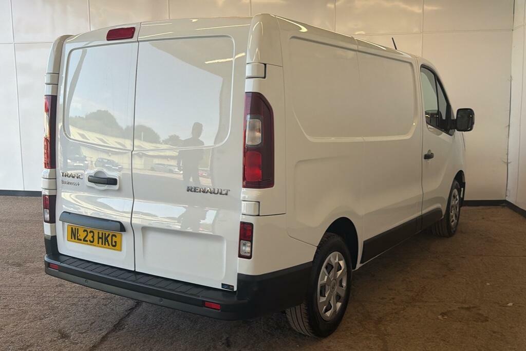 Renault Trafic 2.0 Dci Blue Sl28 Business Panel Van M White #4