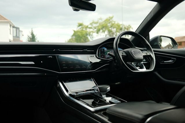 Audi Q8 2019 3.0 Tdi V6 50 S Line Suv Tiptronic Black #2