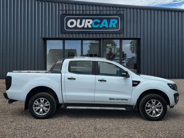 Ford Ranger 2015 3.2 Tdci Wildtrak Pickup Double Cab Diese White #2