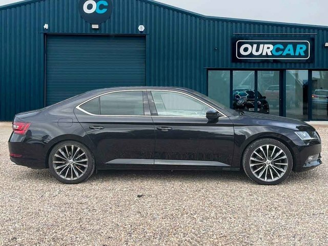 Skoda Superb 2017 2.0 Tsi Laurin Klement Hatchback Black #2