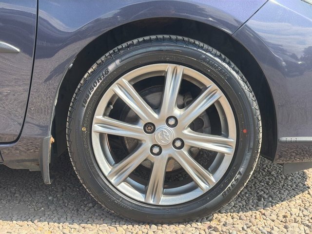 Toyota Yaris 1.5 Vvt-h T Spirit Cvt Euro 5 Silver #12