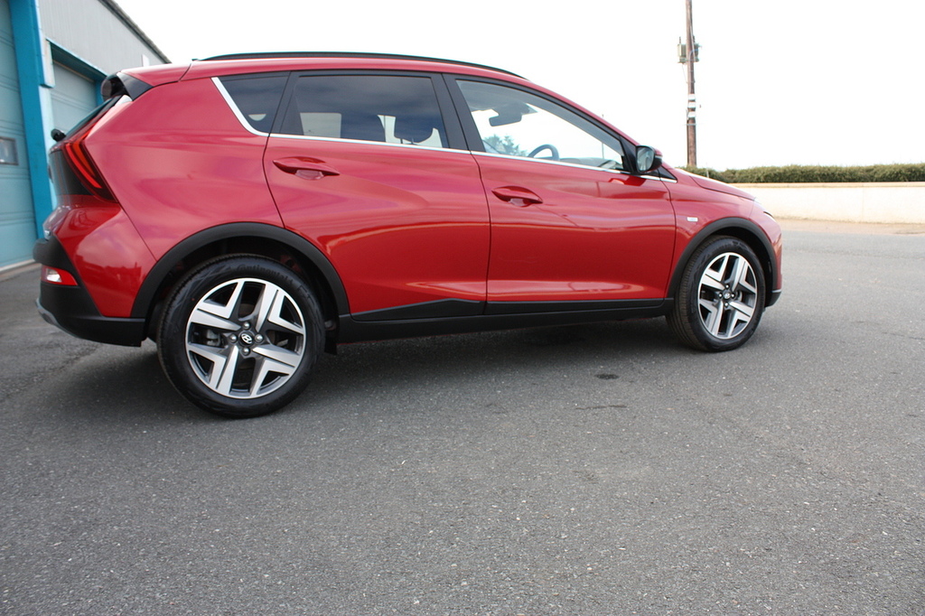 Hyundai Bayon 1.0 T-gdi Mhev Premium Red #3