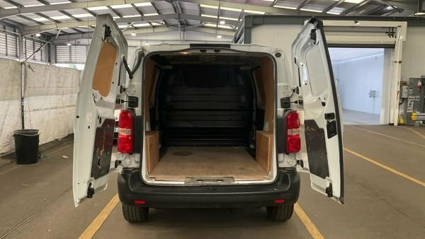Vauxhall Vivaro 1.5L Prime 6Dr White #4