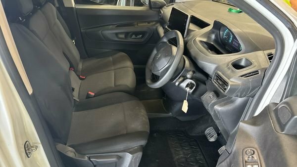 Peugeot E-Partner Mpv White #3