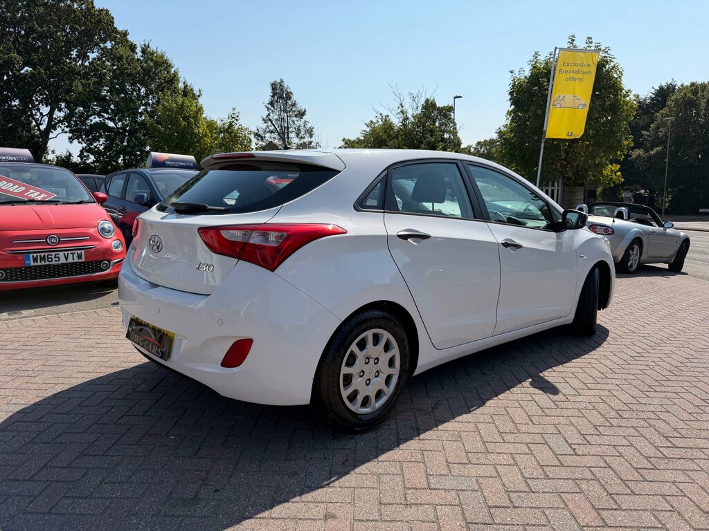 Hyundai I30 1.4 Classic Hatchback Euro 5 10 White #6