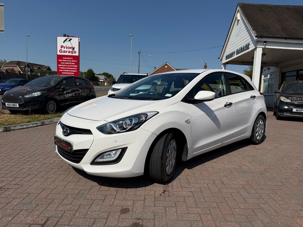 Hyundai I30 1.4 Classic Hatchback Euro 5 10 White #3