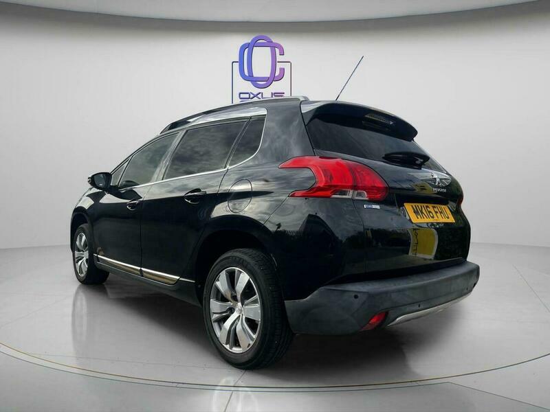 Peugeot 2008 1.2 Puretech Allure Euro Black #6