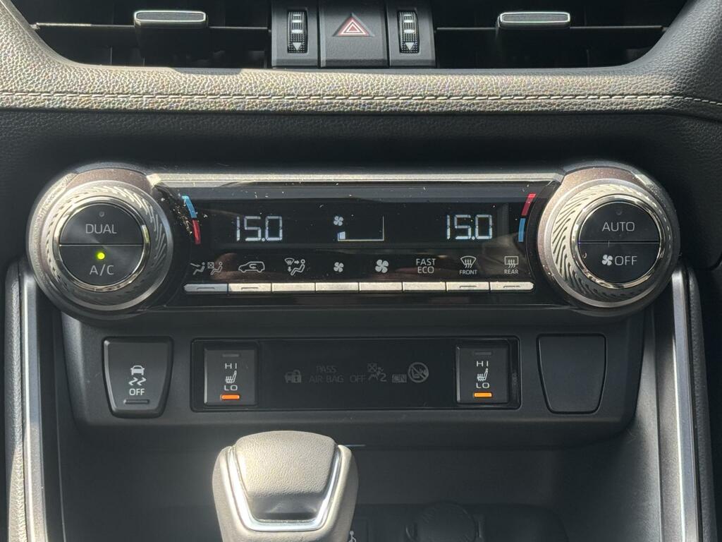 Toyota Rav 4 Estate Green #19