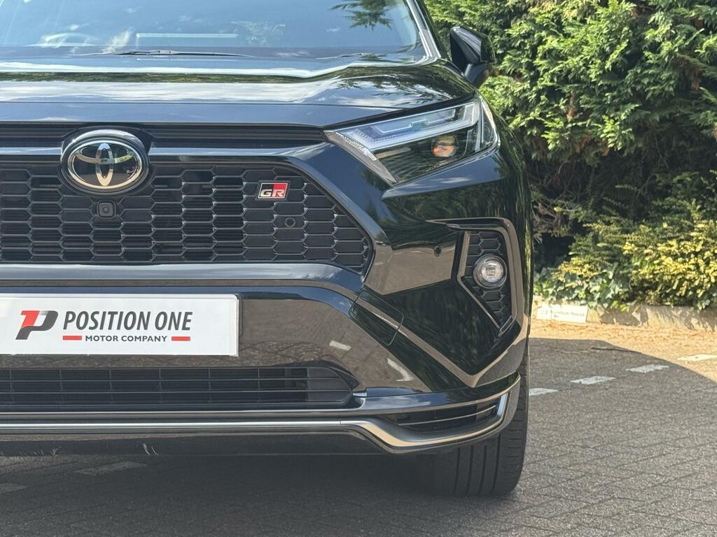Toyota Rav 4 Estate Green #11