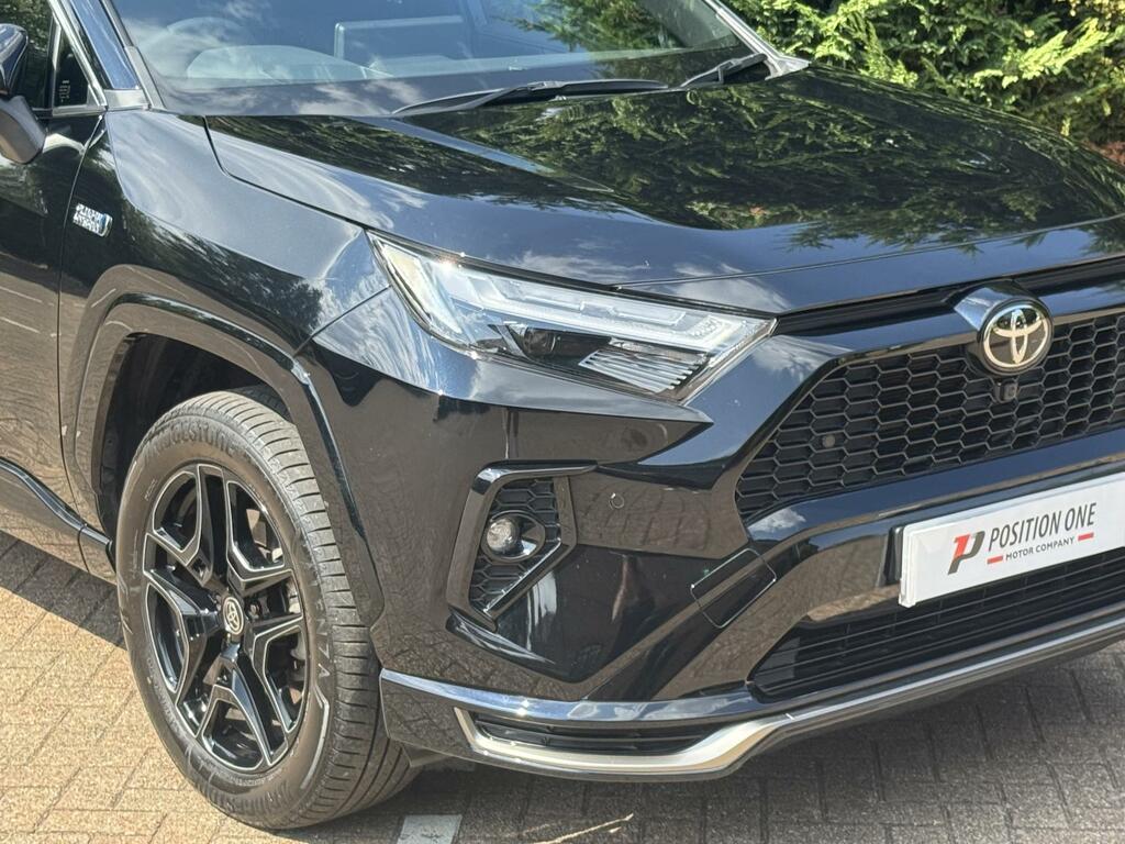 Toyota Rav 4 Estate Green #9