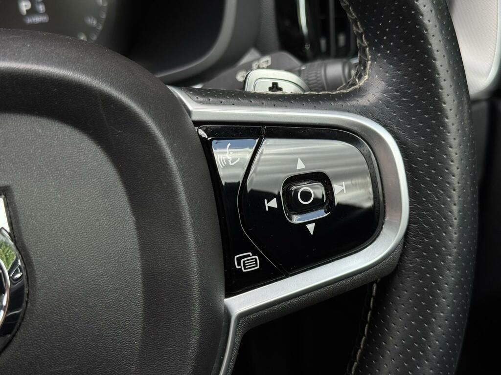 Volvo XC60 2.0 B4 Inscription Pro Awd Geartronic #32