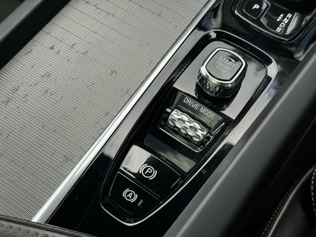 Volvo XC60 2.0 B4 Inscription Pro Awd Geartronic #23