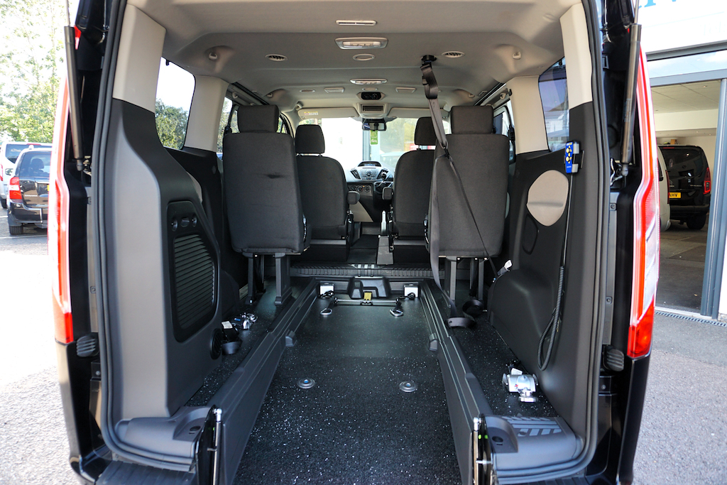Ford Tourneo Custom 310 Titanium Tdci, Disabled, Wheelchair Accessible #4
