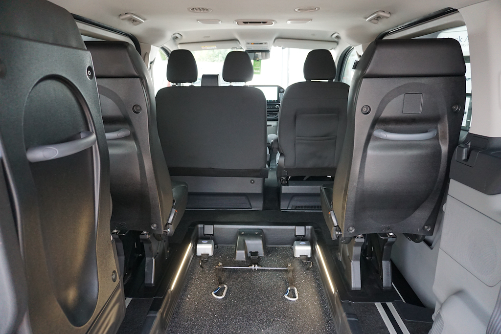 Ford Tourneo Custom 320 Titanium X L1 Swb 8 Seat Minibus Fwd 2.0 Red #7