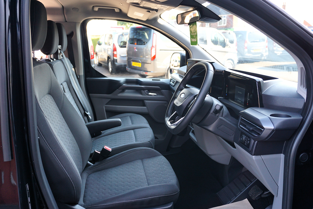 Ford Tourneo Custom 320 Titanium X L1 Swb 8 Seat Minibus Fwd 2.0 Red #15