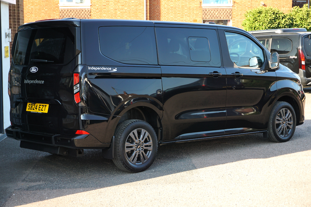 Ford Tourneo Custom 320 Titanium X L1 Swb 8 Seat Minibus Fwd 2.0 Red #22