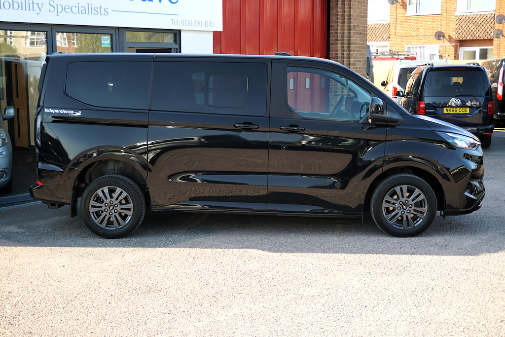 Ford Tourneo Custom 320 Titanium X L1 Swb 8 Seat Minibus Fwd 2.0 Red #21