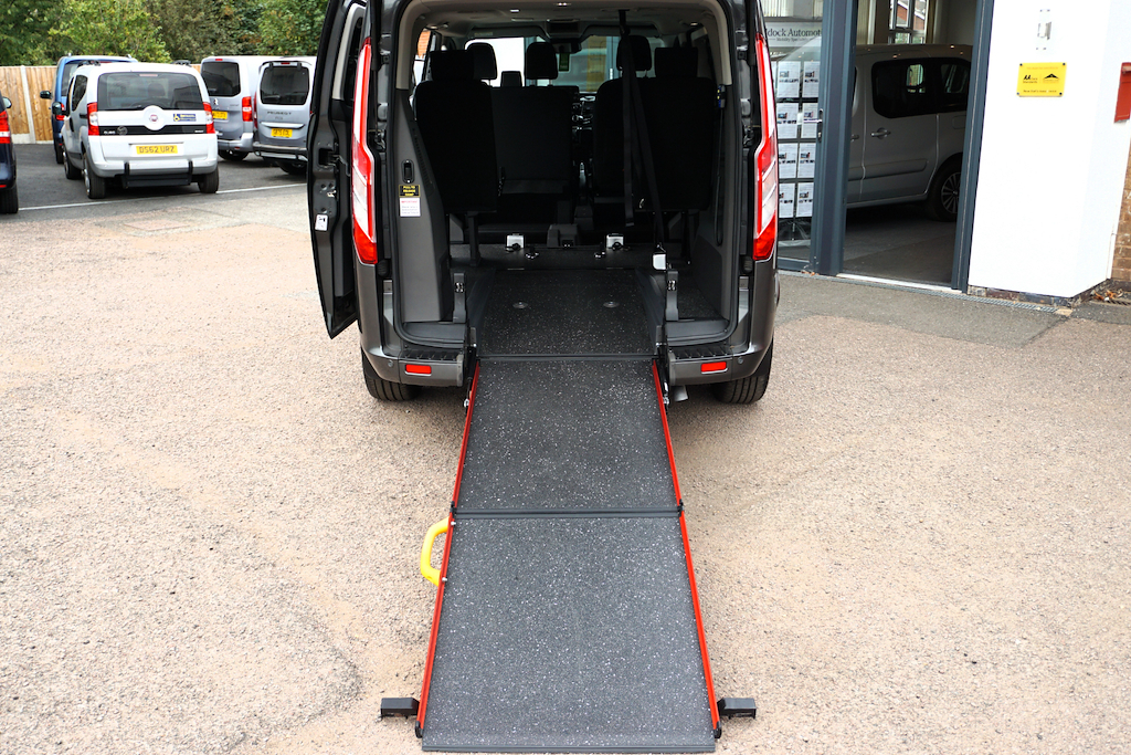 Ford Tourneo Custom 310 Titanium Tdci, Disabled, Wheelchair Accessible  #4